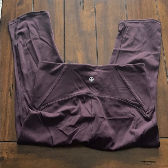 LULULEMON || Wunder Under Crops - Picture 2 of 5